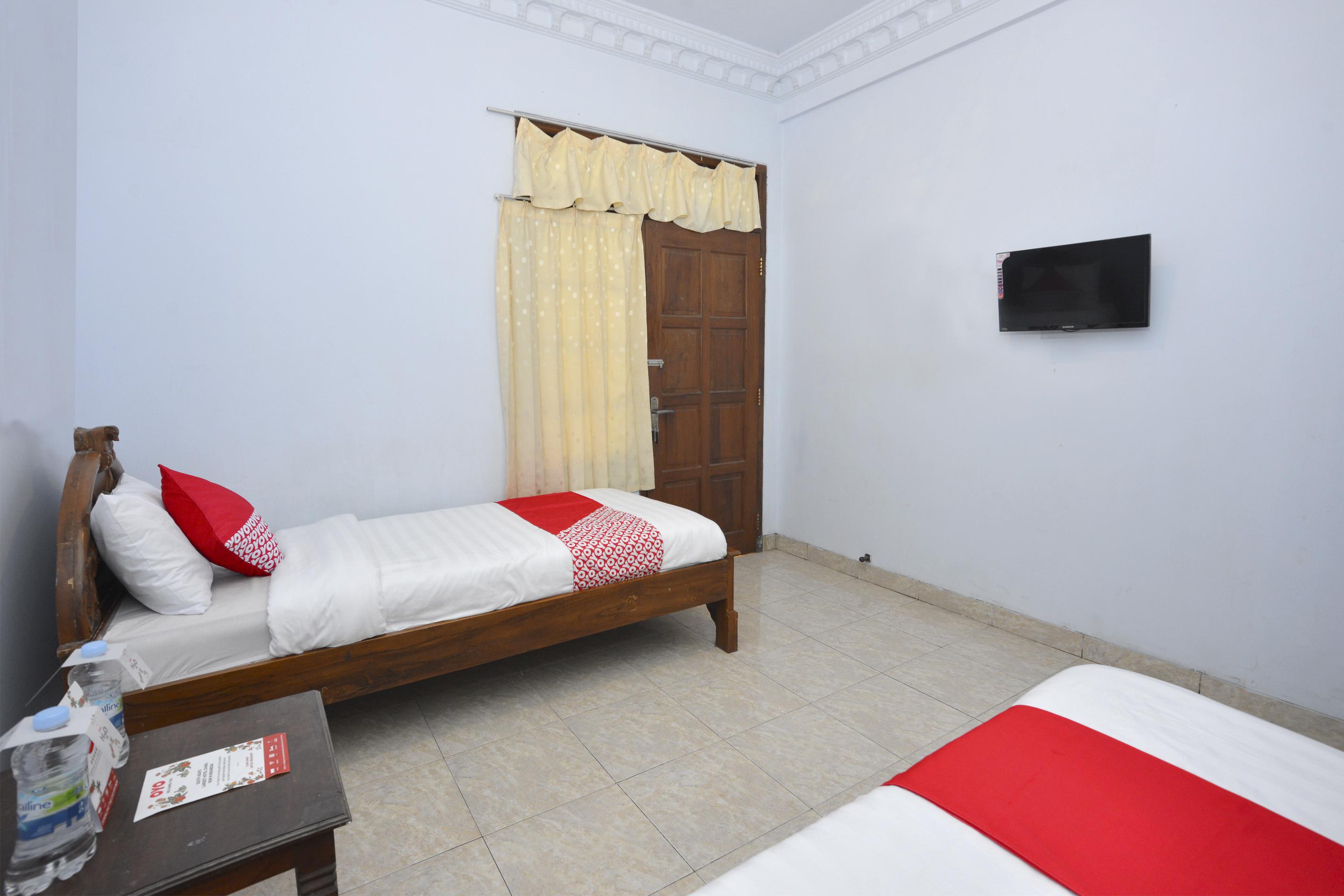 Oyo 586 Hotel Wijaya Kalasan Exterior foto